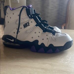 Nike Kids White and Purple Sneakers